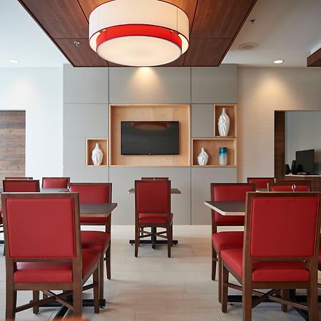 Holiday Inn Express & Suites St. John'S Airport By Ihg Esterno foto