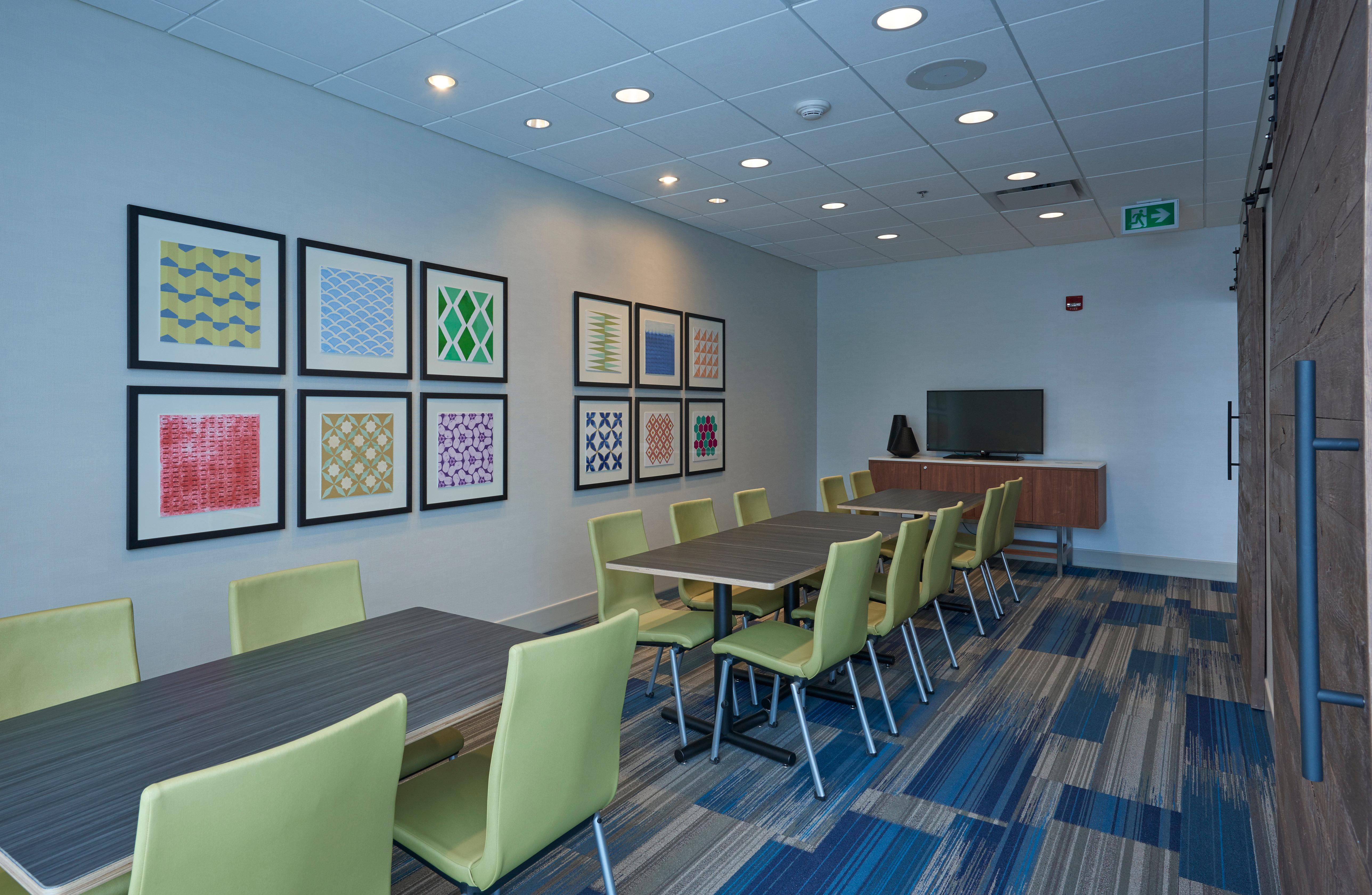 Holiday Inn Express & Suites St. John'S Airport By Ihg Esterno foto