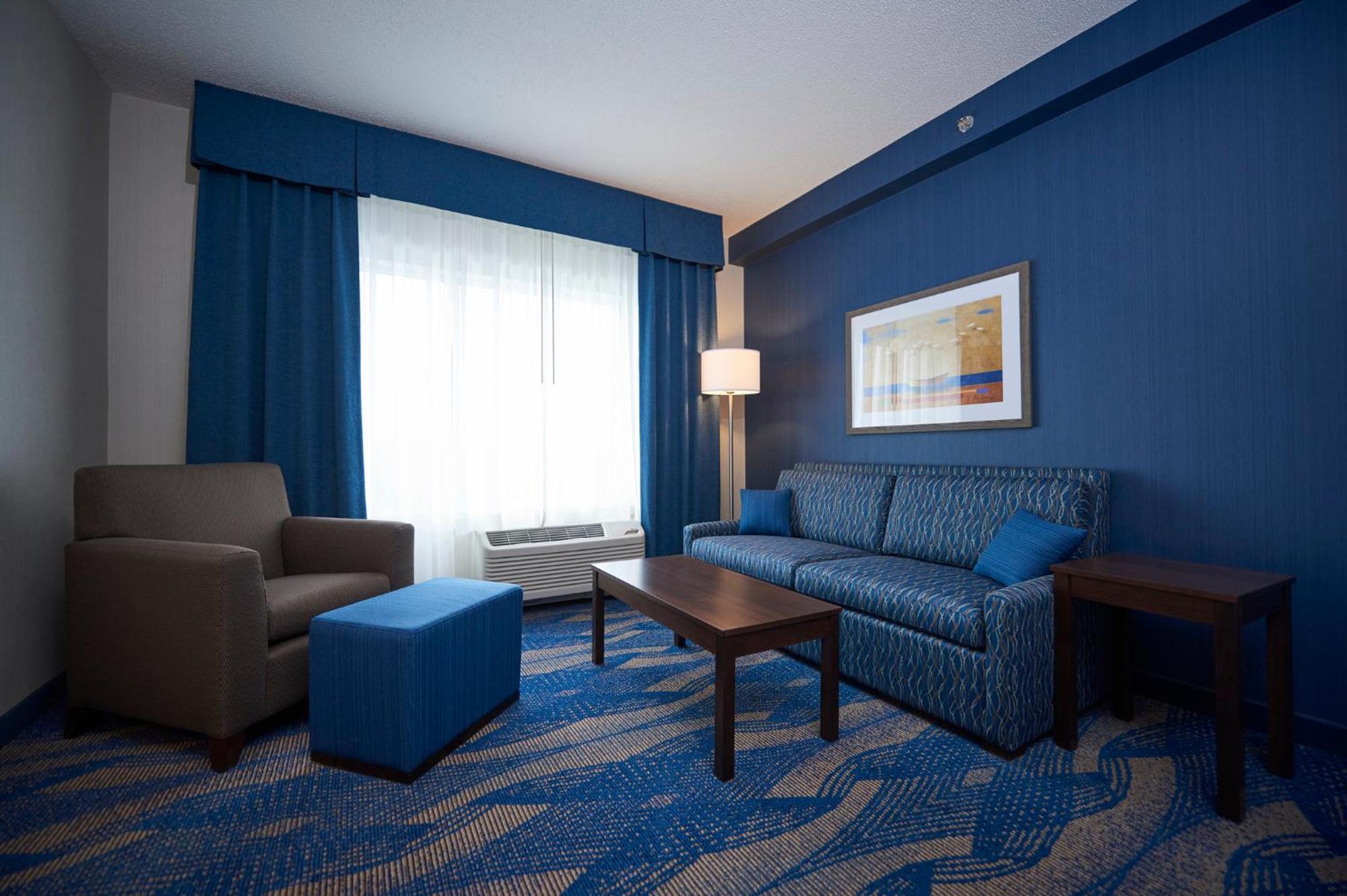 Holiday Inn Express & Suites St. John'S Airport By Ihg Esterno foto