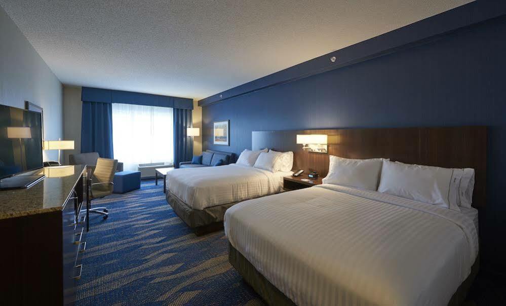 Holiday Inn Express & Suites St. John'S Airport By Ihg Esterno foto